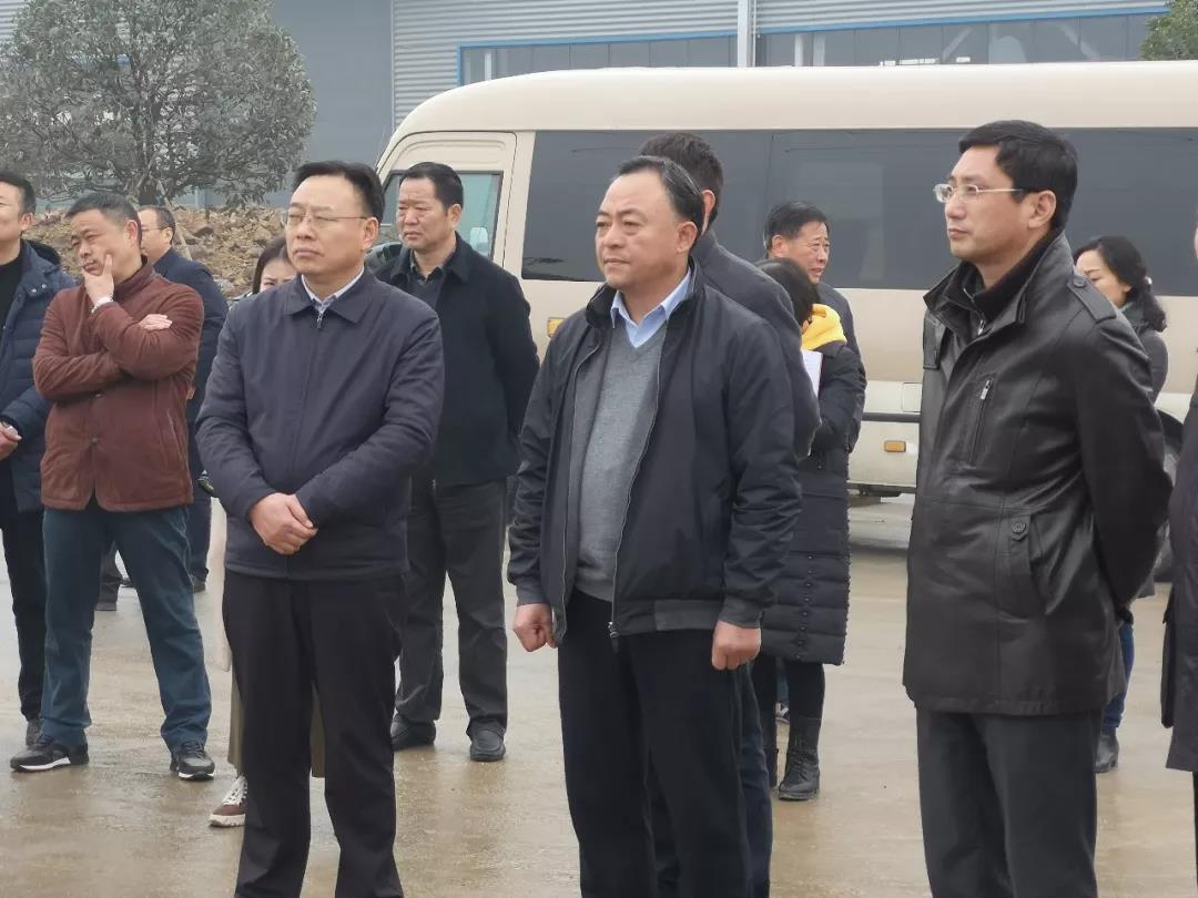 隨州市委、市人大代表團(tuán)蒞臨程力集團(tuán)商用車產(chǎn)業(yè)園視察